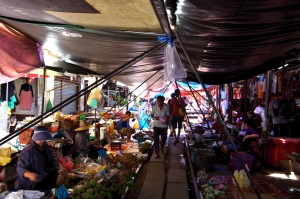 The Maeklong Train Market 
